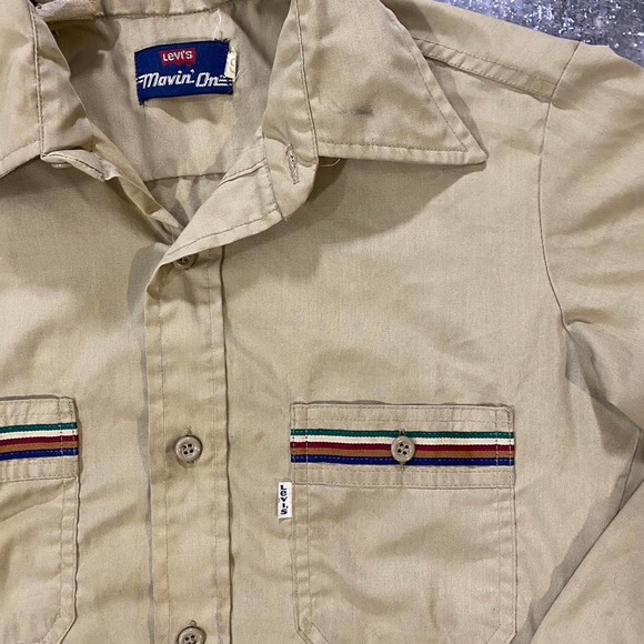 Vintage 70s Levis Movin On Shirt! Tan Levis Embroidered Shirt - Picture 1 of 5
